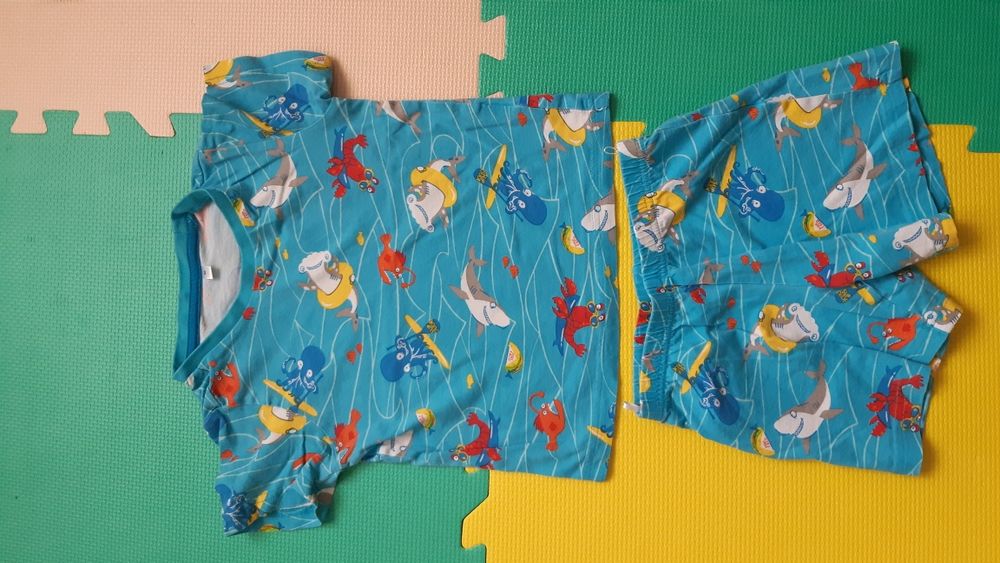 2 Pijamale baieti maneca scurta/pantalon scurt C&A, marimea 98