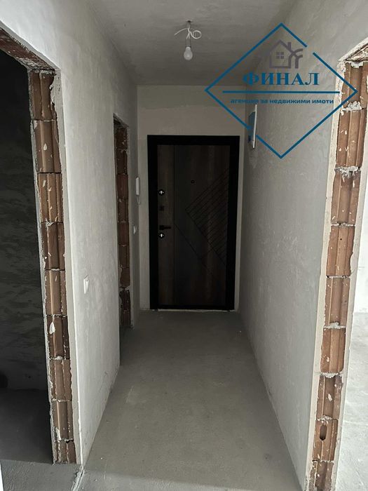 Продава се Тристаен апартамент в Шумен, Добруджански - 102 кв.м за 750 €/кв.м - Снимка #4