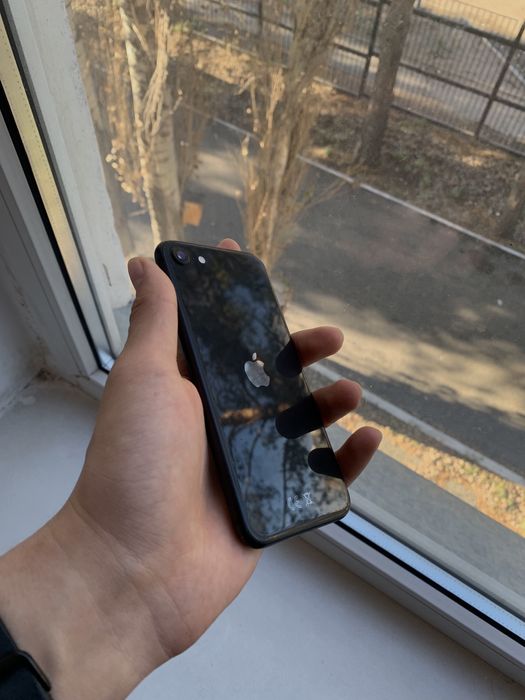 iPhone SE 2020-Айфон СЕ 2020