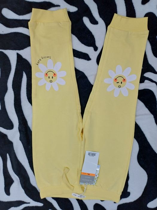 Pantaloni fetite, noi cu eticheta , mărimea 98 cm