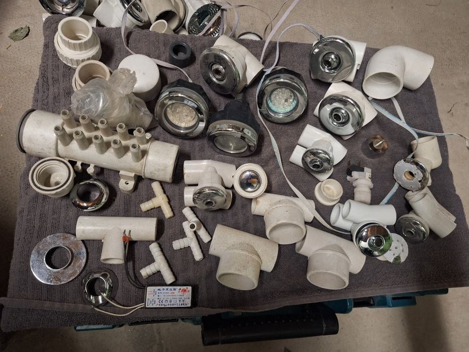 vând piese ,accesorii diuze noi pentru jacuzzi