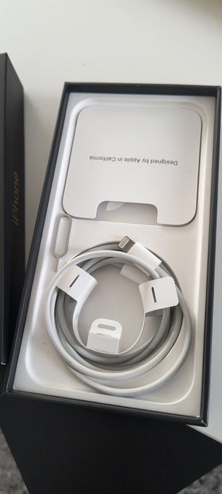 Vând iPhone 12 pro gold