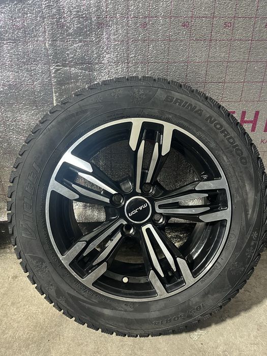 Продам диски с резиной