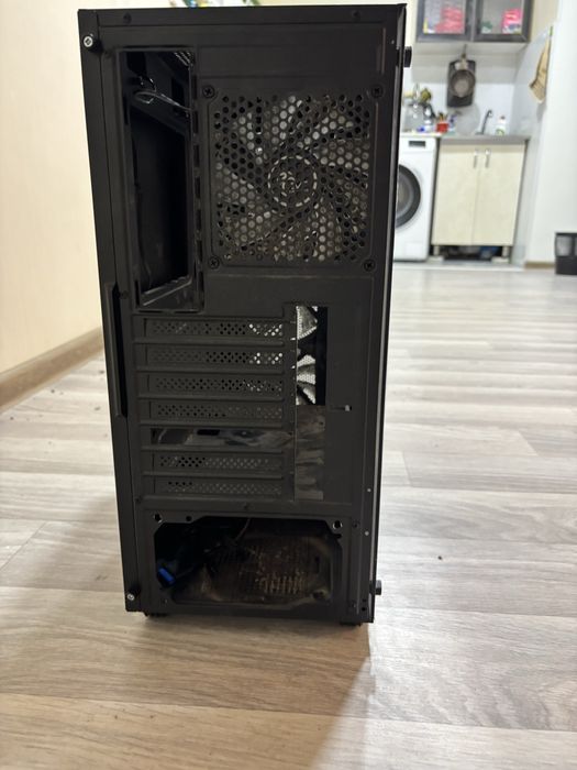 Продаю срочно корпус 250 тысяч приезжайте сегодня.