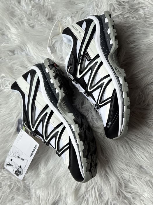 Salomon marime 43
