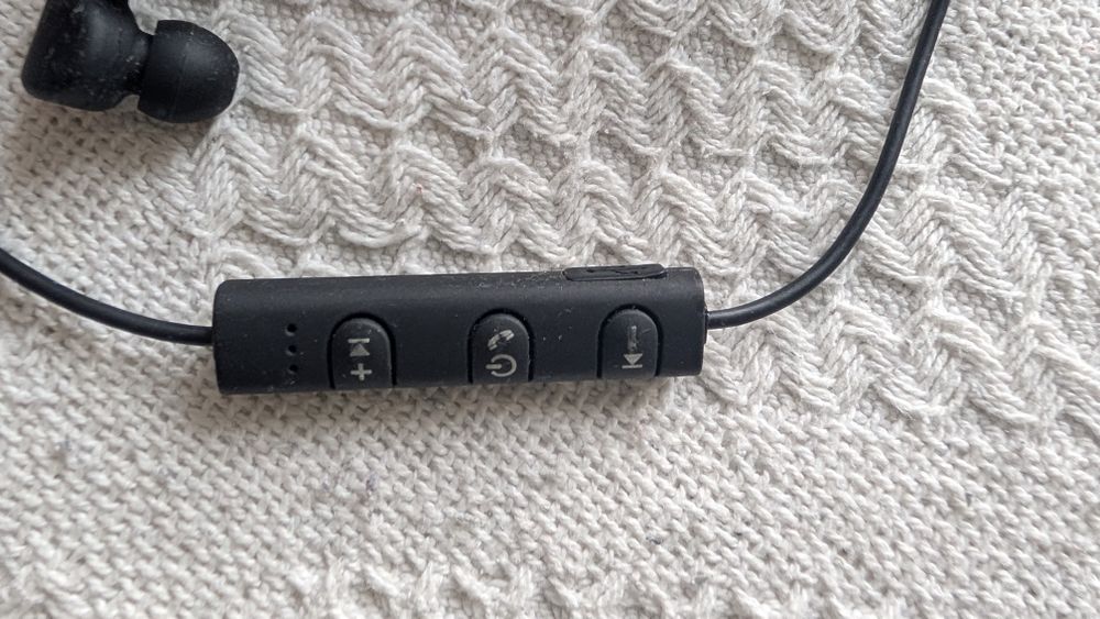 Hama безжични слушалки с микрофон