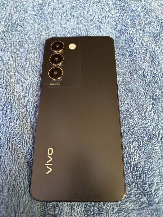 Телефон,VIVO,Y100