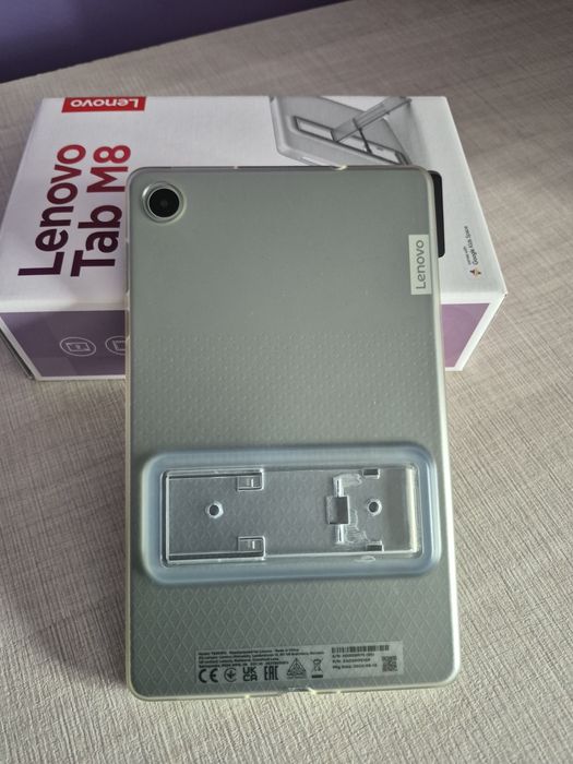 Таблет Lenovo Tab M8