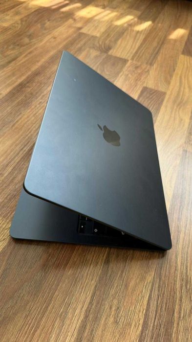Vand laptop MacBookAir