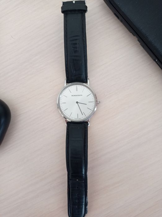 Продаю часы Romanson
