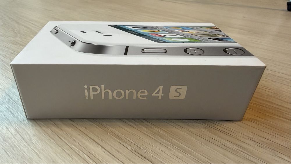 Vând cutie iPhone 4S