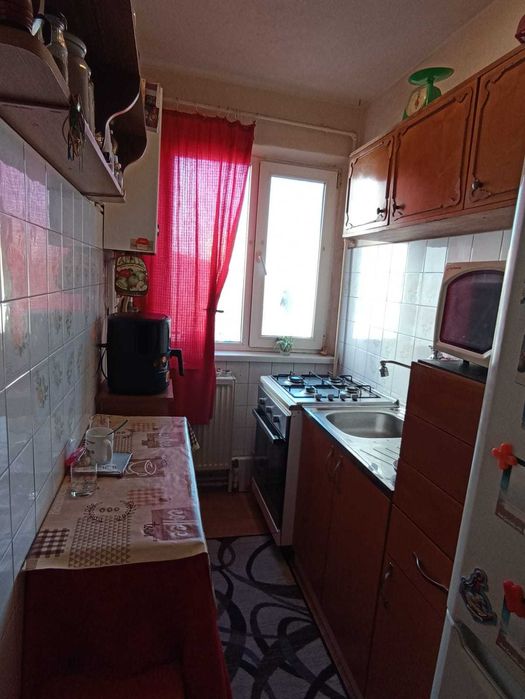 Apartament 4 camere Zona Dacia - persoana fizica