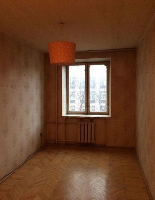 Продается 3-х комнатная квартира. Метро М. Горького. Единое окно.