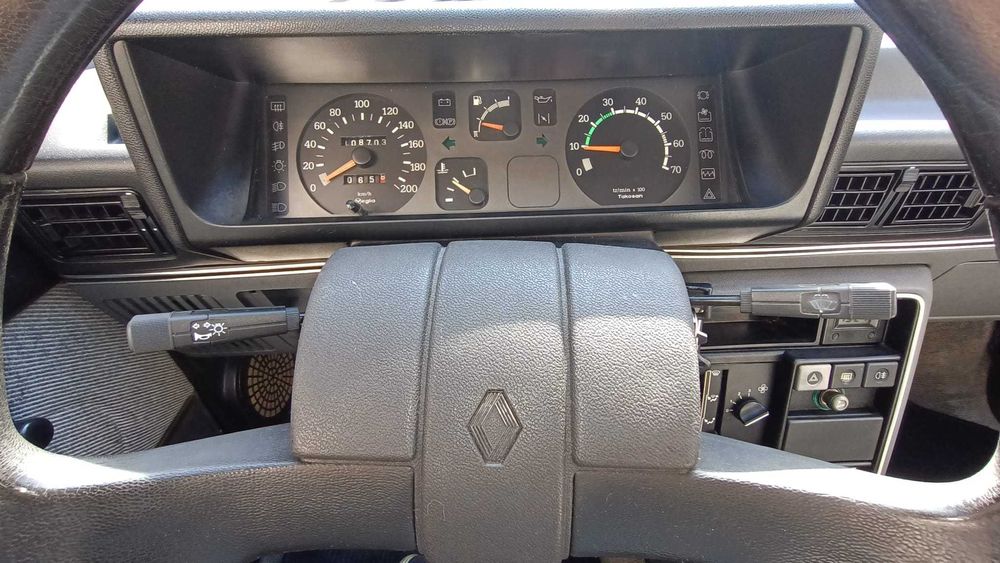 Renault 11 TS–1989–exemplar bine păstrat, kilometri reali