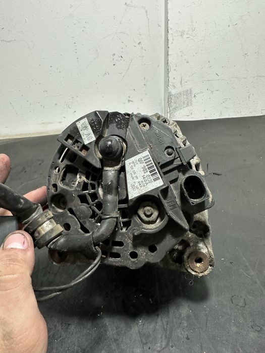Alternator Volkswagen Vw Passat B6 1.9 TDI BKC BXE BLS Golf 5