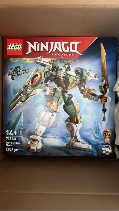 LEGO NINJAGO Legacy Lloyd’s Titan Mech 71860