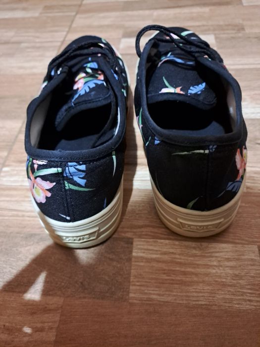 Adidasi pantofi sport Levi Strauss levi's 40