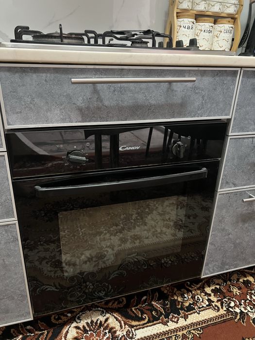Продам духовку с поверхностью