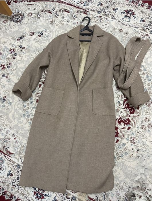 Әдемі әйелдер пальтосы белдігіме