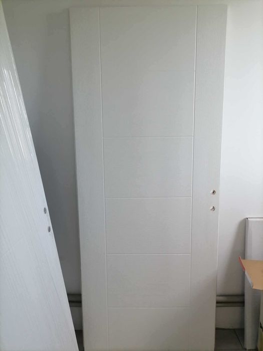 Интериорни врати