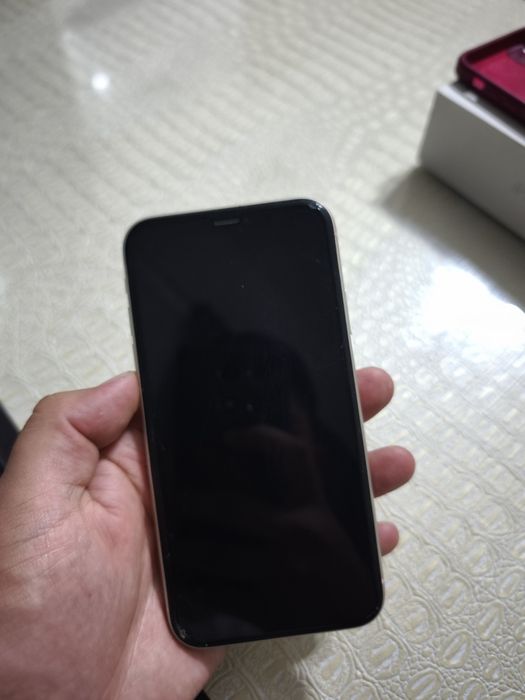 Продается Iphone 11
