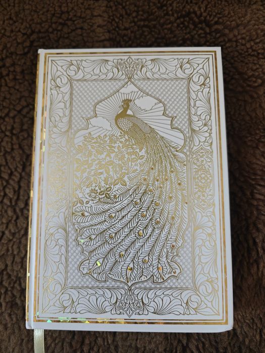 Jurnal cu păun auriu