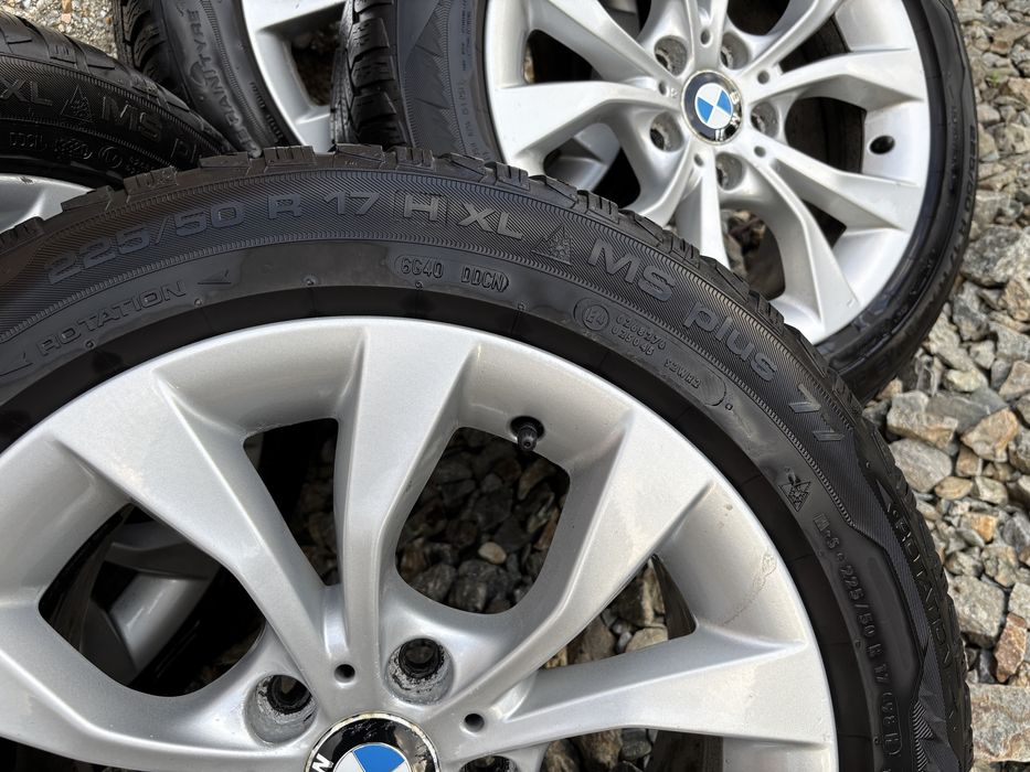 Roti: jante originale BMW X1 E84 style 318 7.5J ET34 + anvelope iarna 225 50 R17 XL