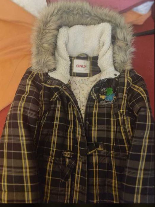 Късо зимно яке ONLY
