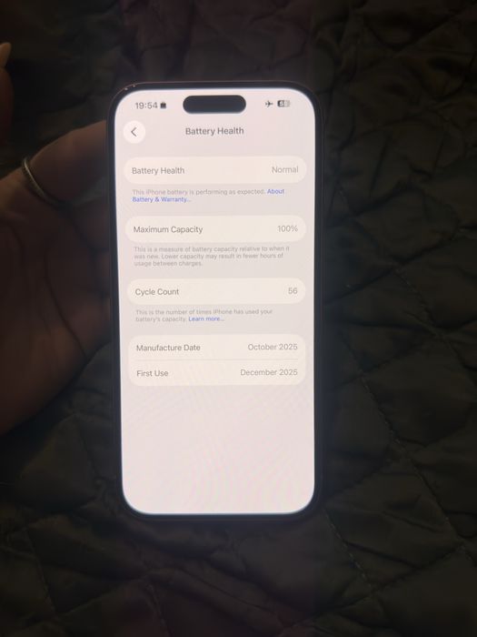 iPhone 16 pink , ползван 1 месец