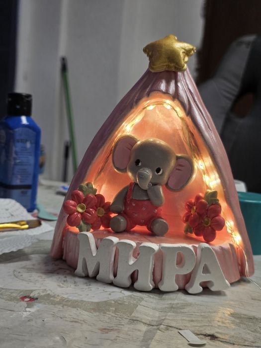 Детска настолна лампа със слонче