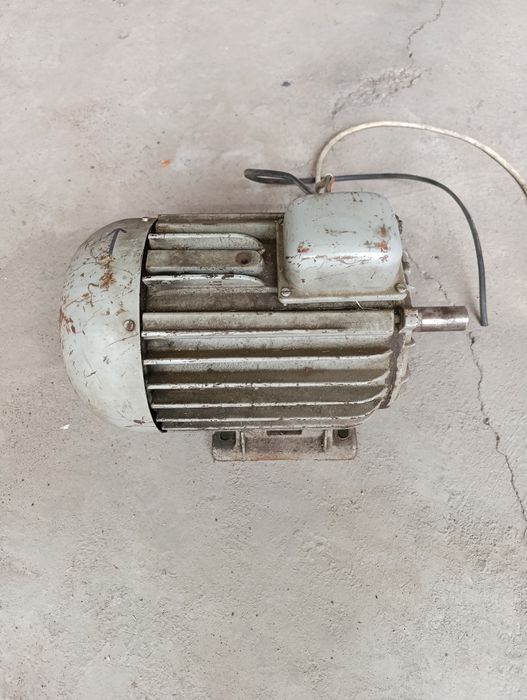 Электродвигател 4 кв 3000 об