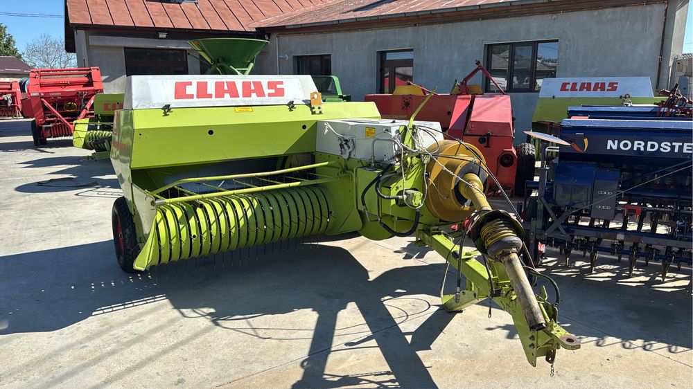 Balotiera,presa dreptunghiulara claas Markant 51