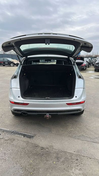 Dezmembram Audi Q5 QUATTRO 4X4  , an 2012 , 2.0 TDI Motor CGLC, Manual