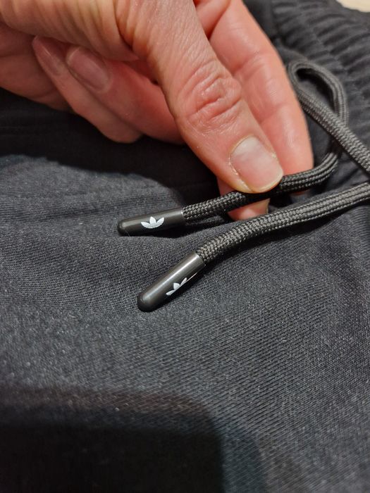 Pantaloni Adidas - super calitate