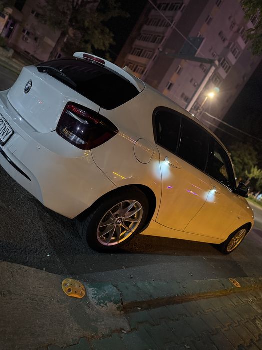 Vand bmw seria 1, F20, sport line!