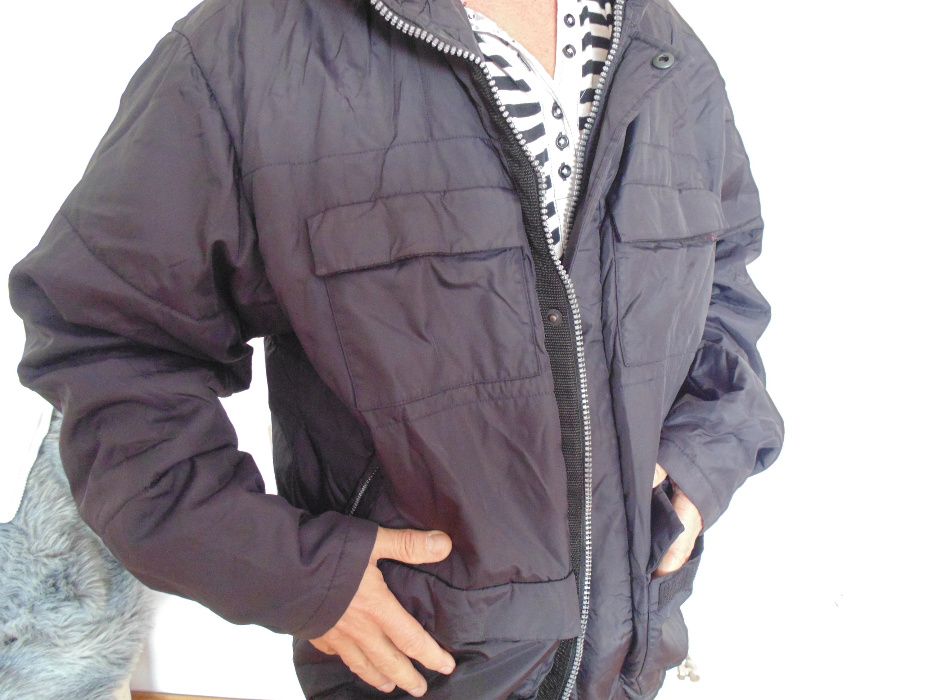 vand jacheta impermeabila barbateasca