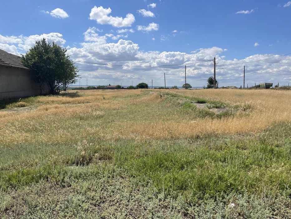 Teren intravilan de vanzare