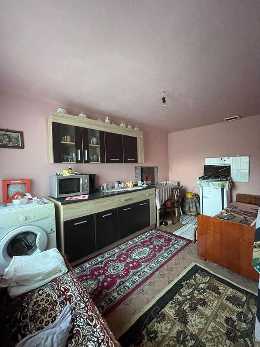 Vand casa la țara