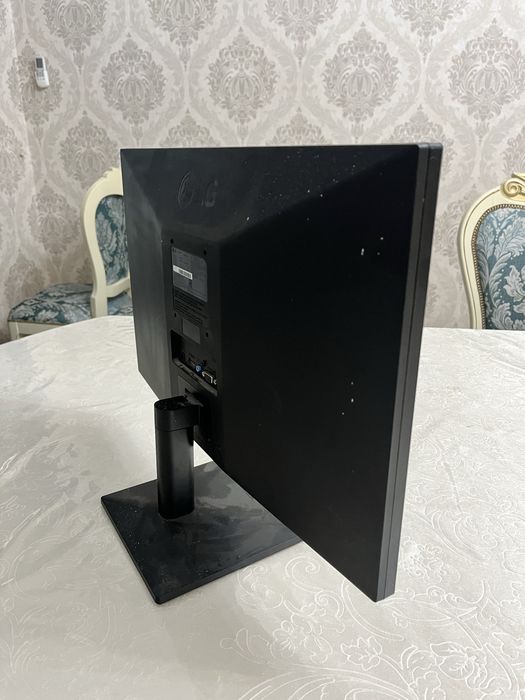 Монитор LG, рабочий