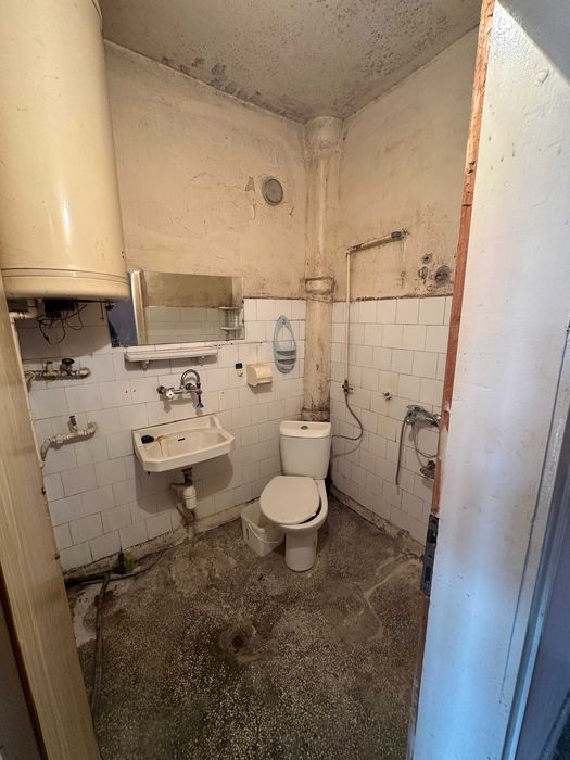 Продава се Тристаен апартамент в Силистра, Запад - 95 кв.м за 336 €/кв.м - Снимка #2