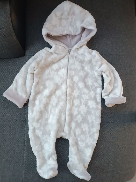 Бебешки космонавти George и др.