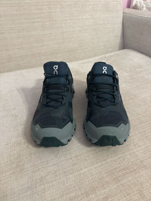 Дамски туристически обувки On Cloud