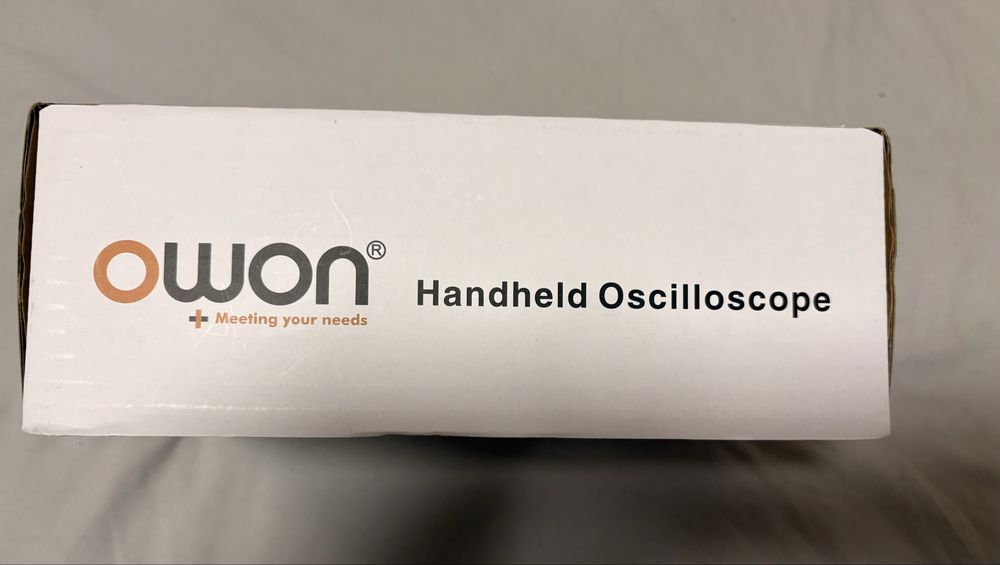 Osciloscop portabil cu functie multimetru digital cu 20000 counts