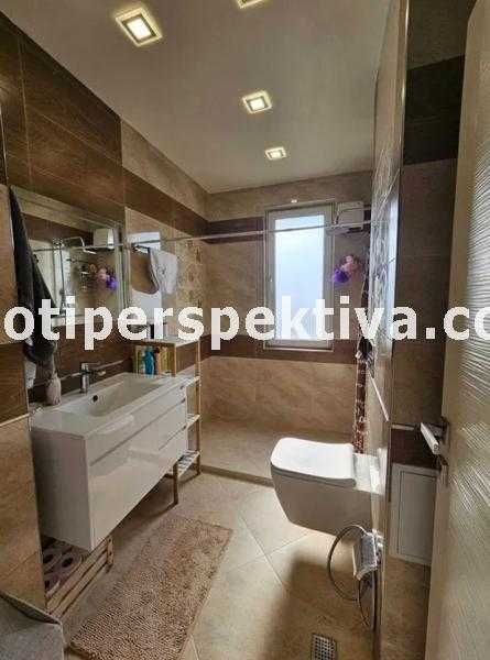 Продава се Тристаен апартамент в Пловдив, Беломорски - 104 кв.м за 1991 €/кв.м - Снимка #7