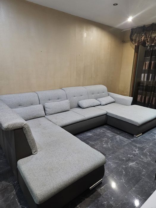 Дава се под наем Четиристаен апартамент в Шумен, Център - 100 кв.м за 433.5 € - Снимка #2