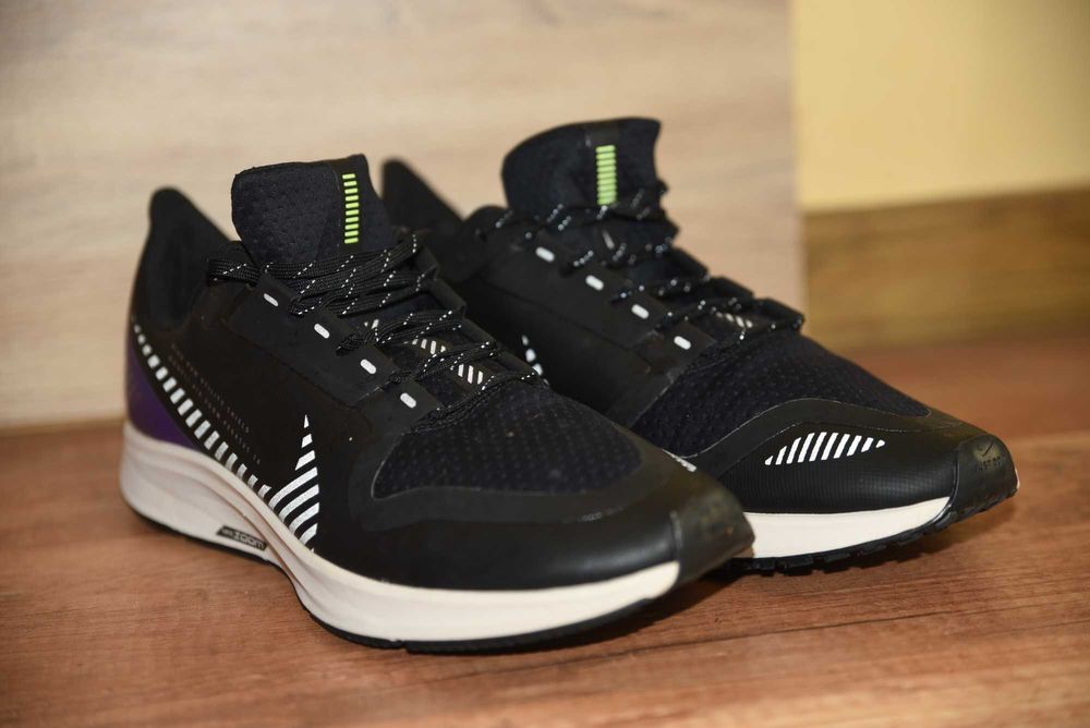 Nike оригинални мъжки маратонки. 45 номер,