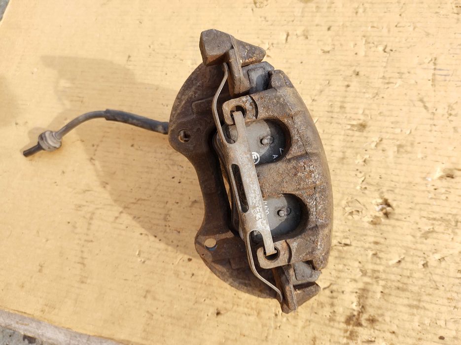 Ляв Преден Спирачен Апарат Mercedes E class W211 4Matic Tmodel 2008