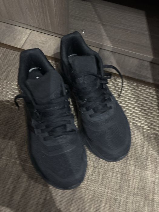 Адидас маратонки оригинални