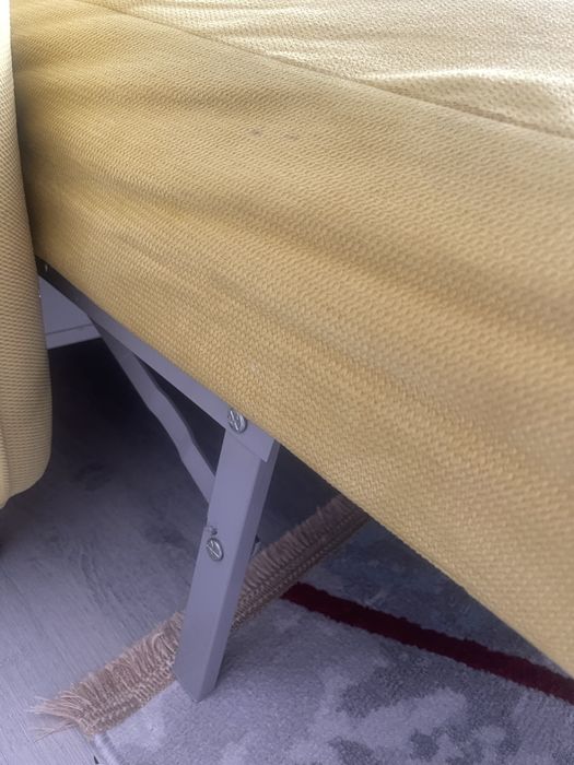 Продам диван в зал / в гостиную