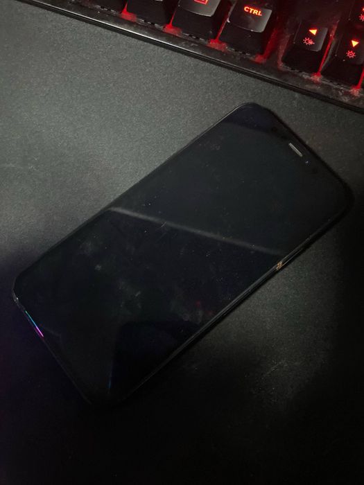 продается айфон XS